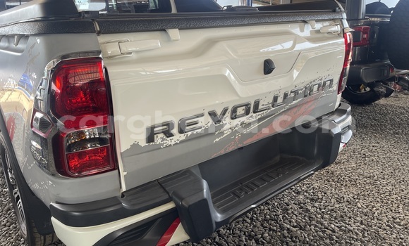 Buy Used Toyota Hilux White Car in Tema in Greater Accra Buy Used Toyota Hilux White Car in Tema in Greater Accra