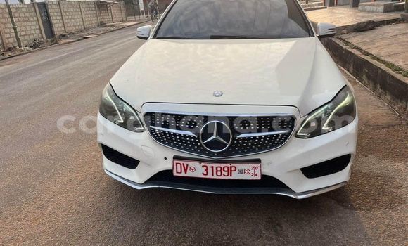 Buy Used Mercedes‒Benz E–Class White Car in Accra in Greater Accra