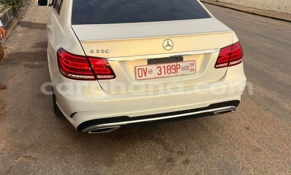 Buy Used Mercedes‒Benz E–Class White Car in Accra in Greater Accra Buy Used Mercedes‒Benz E–Class White Car in Accra in Greater Accra