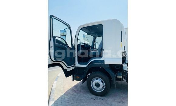 Sayi Imported Isuzu Rodeo White Mota in Import - Dubai a Ashanti Sayi Imported Isuzu Rodeo White Mota in Import - Dubai a Ashanti