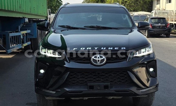 Ra Àlòkù Toyota Fortuner Black Ọkọ̀ in Accra ni Greater Accra Ra Àlòkù Toyota Fortuner Black Ọkọ̀ in Accra ni Greater Accra