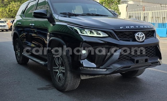 Ra Àlòkù Toyota Fortuner Black Ọkọ̀ in Accra ni Greater Accra Ra Àlòkù Toyota Fortuner Black Ọkọ̀ in Accra ni Greater Accra