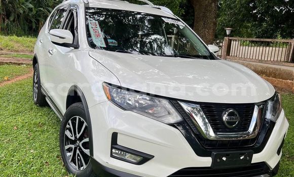 Buy Used Nissan Rogue White Car in Accra in Greater Accra Buy Used Nissan Rogue White Car in Accra in Greater Accra