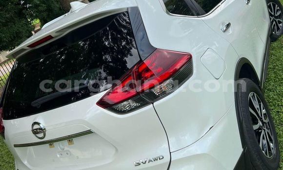 Buy Used Nissan Rogue White Car in Accra in Greater Accra Buy Used Nissan Rogue White Car in Accra in Greater Accra