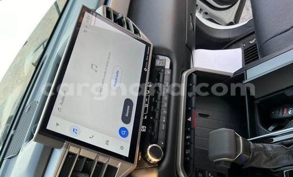 Sayi Na hannu Toyota Sequoia White Mota in Aburi a Gabas Sayi Na hannu Toyota Sequoia White Mota in Aburi a Gabas