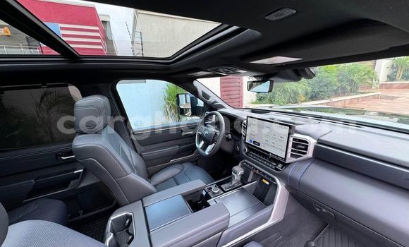 Sayi Na hannu Toyota Tundra Black Mota in Abura a Tsakiya Sayi Na hannu Toyota Tundra Black Mota in Abura a Tsakiya