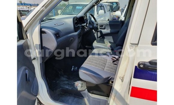 Sayi Imported Toyota 4Runner White Mota in Import - Dubai a Ashanti Sayi Imported Toyota 4Runner White Mota in Import - Dubai a Ashanti