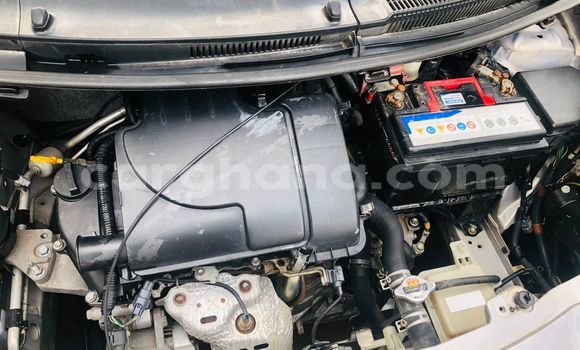 Buy Used Toyota Vitz Silver Car in Accra in Greater Accra Buy Used Toyota Vitz Silver Car in Accra in Greater Accra