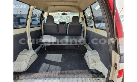 Sayi Imported Toyota 4Runner White Mota in Import - Dubai a Ashanti Sayi Imported Toyota 4Runner White Mota in Import - Dubai a Ashanti