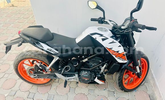 Buy Used KTM Duke Beige Bike in Accra in Greater Accra