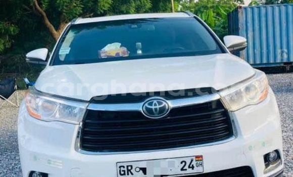 Buy Used Toyota Highlander White Car in Accra in Greater Accra Buy Used Toyota Highlander White Car in Accra in Greater Accra
