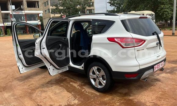 Buy Used Ford Escape White Car in Accra in Greater Accra Buy Used Ford Escape White Car in Accra in Greater Accra