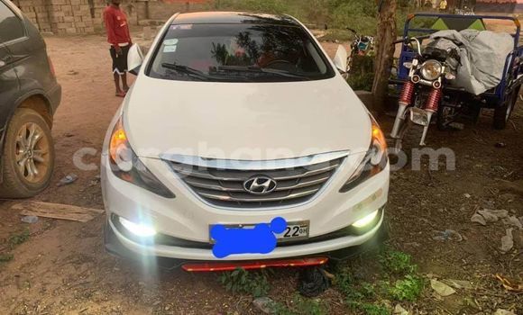 Buy Used Hyundai Sonata White Car in Abokobi in Greater Accra