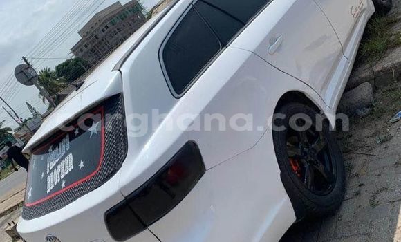 Buy Used Toyota Avensis White Car in Accra in Greater Accra Buy Used Toyota Avensis White Car in Accra in Greater Accra