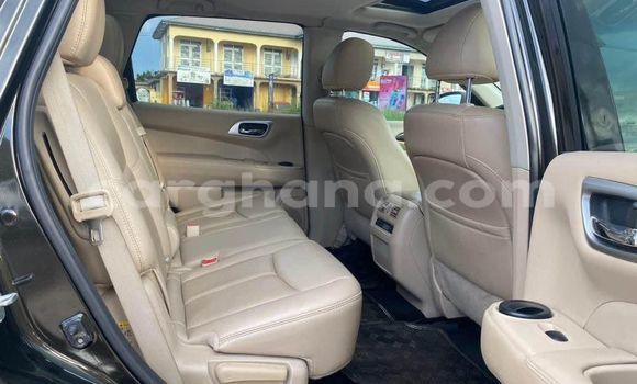 Buy Used Nissan Pathfinder Black Car in Accra in Greater Accra Buy Used Nissan Pathfinder Black Car in Accra in Greater Accra