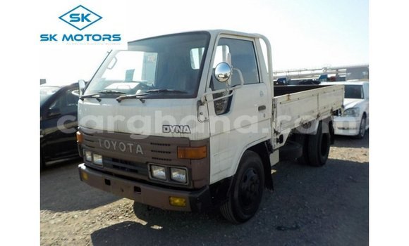 Ra Imported Toyota Dyna funfun Ọkọ̀ in Import - Dubai ni Ashanti Ra Imported Toyota Dyna funfun Ọkọ̀ in Import - Dubai ni Ashanti