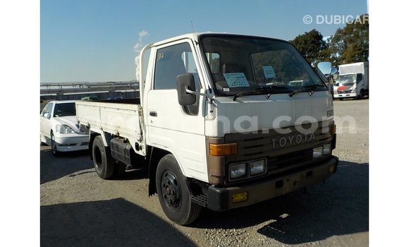 Ra Imported Toyota Dyna funfun Ọkọ̀ in Import - Dubai ni Ashanti Ra Imported Toyota Dyna funfun Ọkọ̀ in Import - Dubai ni Ashanti