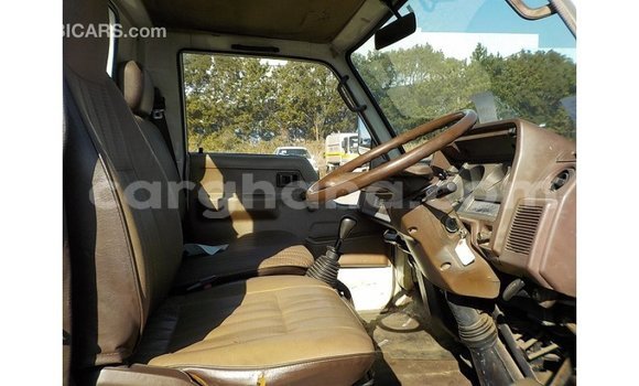 Ra Imported Toyota Dyna funfun Ọkọ̀ in Import - Dubai ni Ashanti Ra Imported Toyota Dyna funfun Ọkọ̀ in Import - Dubai ni Ashanti