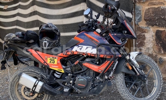 Buy Used KTM Duke Beige Bike in Accra in Greater Accra