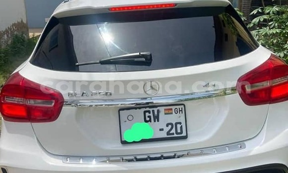 Sayi Na hannu Mercedes-Benz GLC 250D White Mota in Accra a Greater Accra Sayi Na hannu Mercedes-Benz GLC 250D White Mota in Accra a Greater Accra