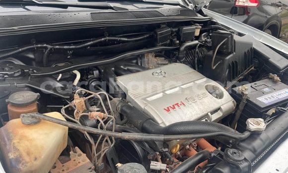 Sayi Na hannu Toyota Highlander White Mota in Accra a Greater Accra Sayi Na hannu Toyota Highlander White Mota in Accra a Greater Accra