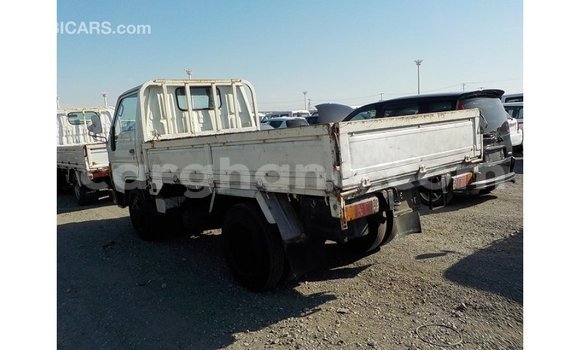 Ra Imported Toyota Dyna funfun Ọkọ̀ in Import - Dubai ni Ashanti Ra Imported Toyota Dyna funfun Ọkọ̀ in Import - Dubai ni Ashanti