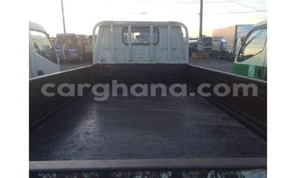 Ra Imported Toyota Dyna funfun Ọkọ̀ in Import - Dubai ni Ashanti Ra Imported Toyota Dyna funfun Ọkọ̀ in Import - Dubai ni Ashanti