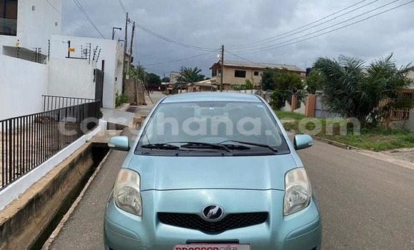 Ra Àlòkù Toyota Vitz Blue Ọkọ̀ in Accra ni Greater Accra