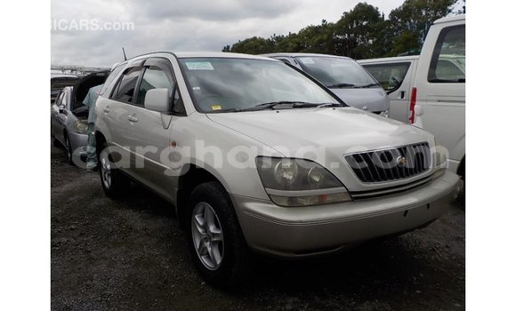 Sayi Imported Toyota Harrier White Mota in Import - Dubai a Ashanti Sayi Imported Toyota Harrier White Mota in Import - Dubai a Ashanti