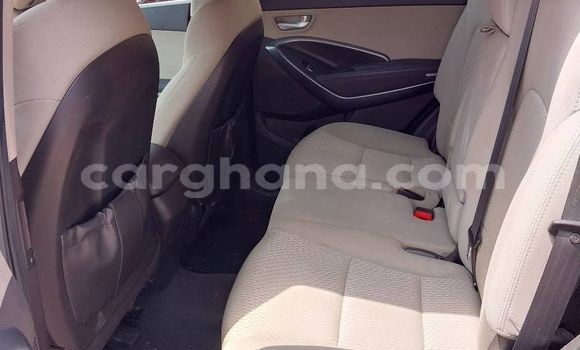 Sayi Na hannu Hyundai Santa Fe Red Mota in Accra a Greater Accra Sayi Na hannu Hyundai Santa Fe Red Mota in Accra a Greater Accra