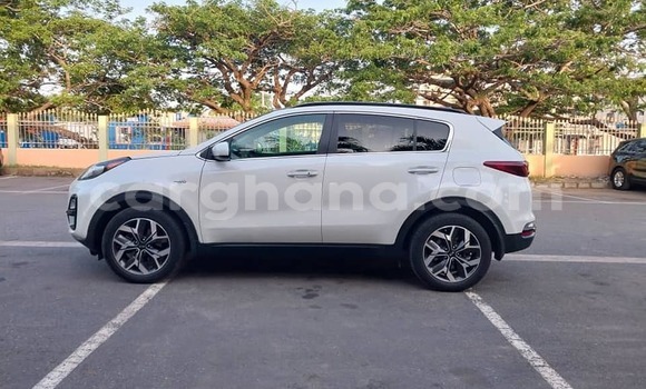 Sayi Na hannu Kia Sportage White Mota in Accra a Greater Accra Sayi Na hannu Kia Sportage White Mota in Accra a Greater Accra