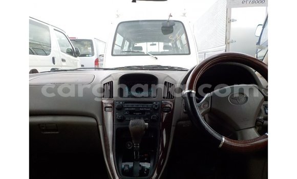 Sayi Imported Toyota Harrier White Mota in Import - Dubai a Ashanti Sayi Imported Toyota Harrier White Mota in Import - Dubai a Ashanti