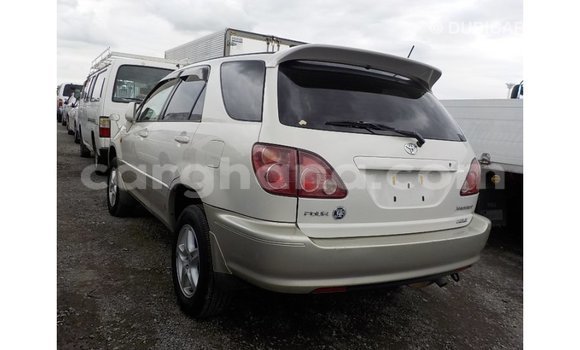 Sayi Imported Toyota Harrier White Mota in Import - Dubai a Ashanti Sayi Imported Toyota Harrier White Mota in Import - Dubai a Ashanti