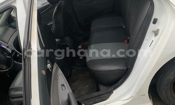 Ra Àlòkù Hyundai Sonata funfun Ọkọ̀ in Accra ni Greater Accra Ra Àlòkù Hyundai Sonata funfun Ọkọ̀ in Accra ni Greater Accra