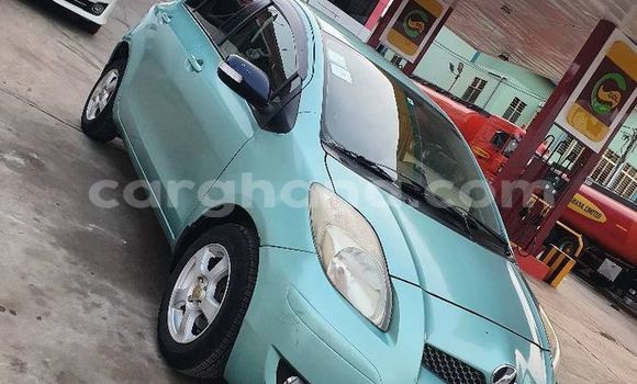 Ra Àlòkù Toyota Vitz Blue Ọkọ̀ in Accra ni Greater Accra