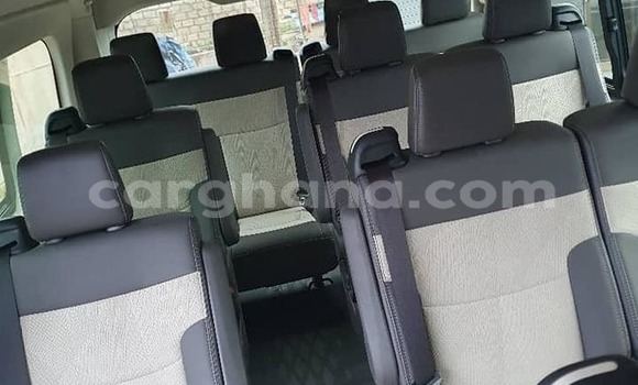 Ra Àlòkù Toyota Hiace funfun Ọkọ̀ in Accra ni Greater Accra Ra Àlòkù Toyota Hiace funfun Ọkọ̀ in Accra ni Greater Accra
