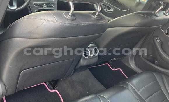 Ra Àlòkù Mercedes‒Benz C–Class funfun Ọkọ̀ in Accra ni Greater Accra Ra Àlòkù Mercedes‒Benz C–Class funfun Ọkọ̀ in Accra ni Greater Accra