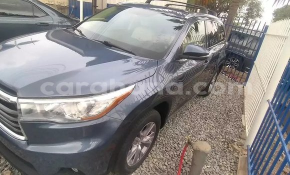 Buy Used Toyota Highlander Blue Car in Tema in Greater Accra Buy Used Toyota Highlander Blue Car in Tema in Greater Accra
