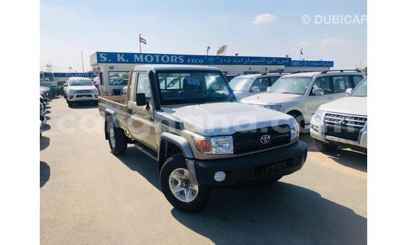 Buy Import Toyota Land Cruiser Beige Car in Import - Dubai in Ashanti Buy Import Toyota Land Cruiser Beige Car in Import - Dubai in Ashanti