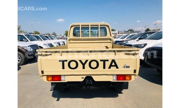 Buy Import Toyota Land Cruiser Beige Car in Import - Dubai in Ashanti Buy Import Toyota Land Cruiser Beige Car in Import - Dubai in Ashanti