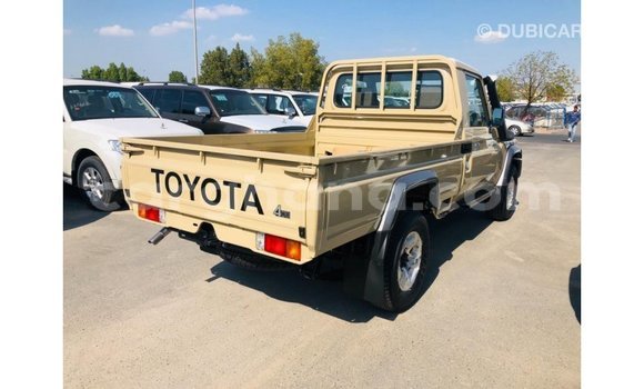 Buy Import Toyota Land Cruiser Beige Car in Import - Dubai in Ashanti Buy Import Toyota Land Cruiser Beige Car in Import - Dubai in Ashanti