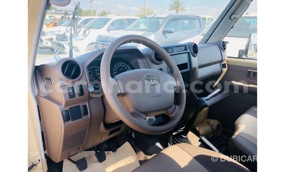 Buy Import Toyota Land Cruiser Beige Car in Import - Dubai in Ashanti Buy Import Toyota Land Cruiser Beige Car in Import - Dubai in Ashanti
