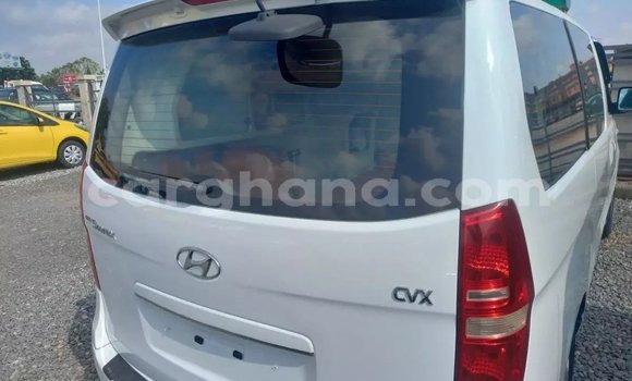 Buy Used Hyundai Starex (H-1) White Car in Tema in Greater Accra Buy Used Hyundai Starex (H-1) White Car in Tema in Greater Accra