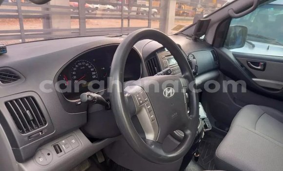 Buy Used Hyundai Starex (H-1) White Car in Tema in Greater Accra Buy Used Hyundai Starex (H-1) White Car in Tema in Greater Accra