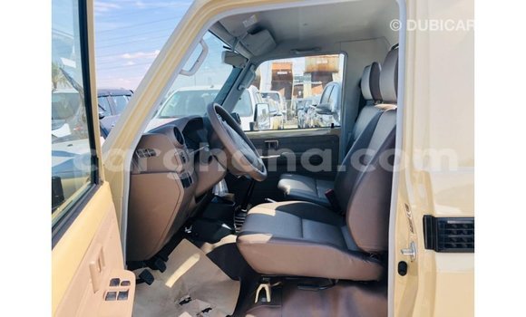 Buy Import Toyota Land Cruiser Beige Car in Import - Dubai in Ashanti Buy Import Toyota Land Cruiser Beige Car in Import - Dubai in Ashanti