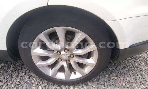 Buy Used Land Rover Range Rover Sport White Car in Tema in Greater Accra Buy Used Land Rover Range Rover Sport White Car in Tema in Greater Accra