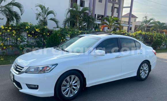 Buy Used Honda Accord White Car in Accra in Greater Accra Buy Used Honda Accord White Car in Accra in Greater Accra