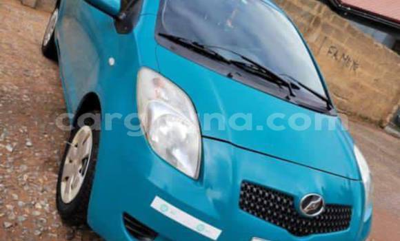 Sayi Na hannu Toyota Vitz Blue Mota in Accra a Greater Accra