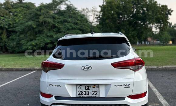 Buy Used Hyundai Tucson White Car in Accra in Greater Accra Buy Used Hyundai Tucson White Car in Accra in Greater Accra