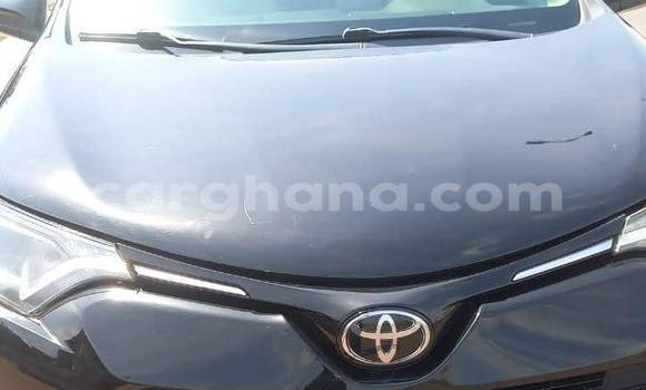 Ra Àlòkù Toyota RAV4 Black Ọkọ̀ in Accra ni Greater Accra Ra Àlòkù Toyota RAV4 Black Ọkọ̀ in Accra ni Greater Accra